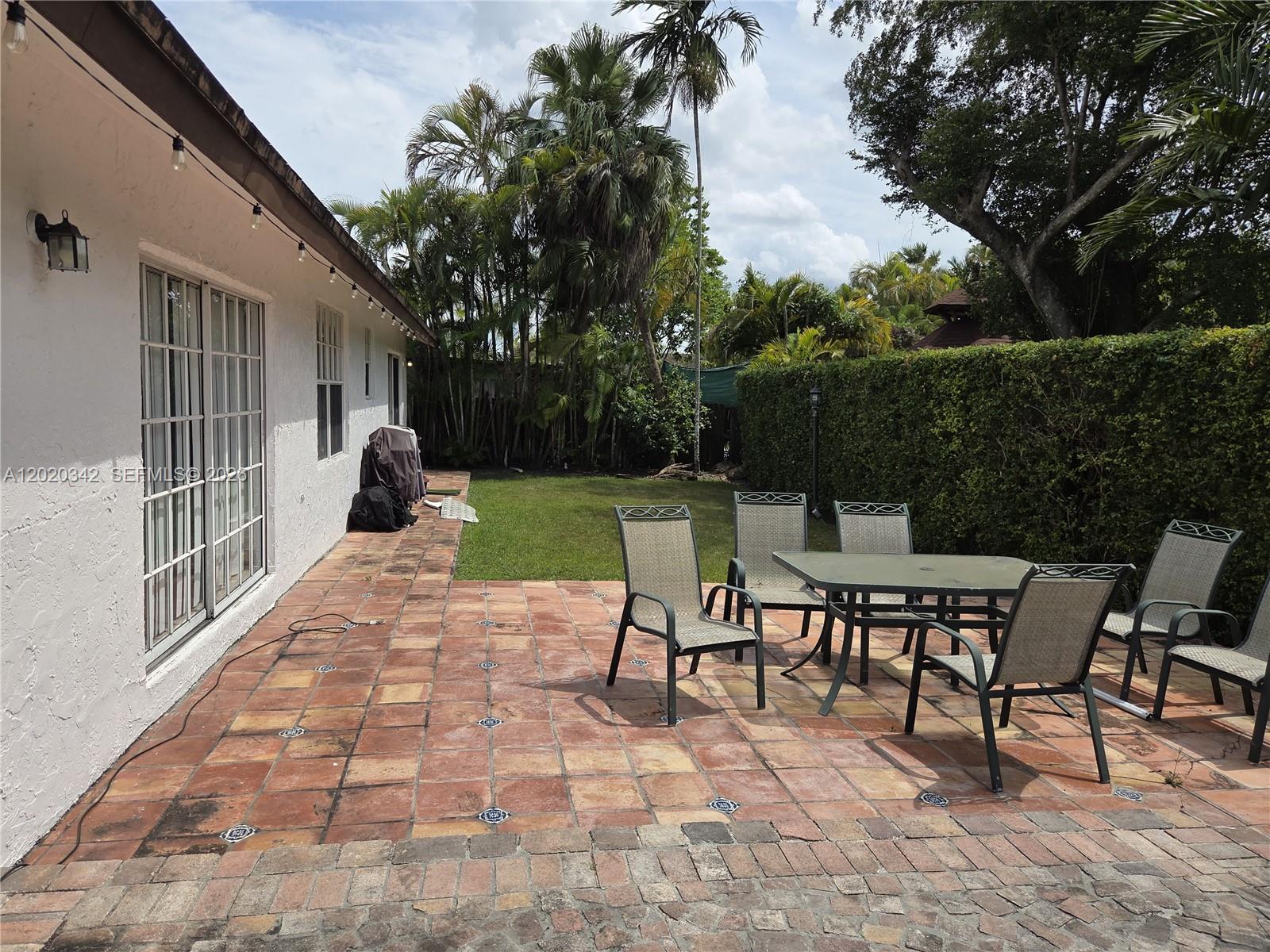 CALUSA CLUB ESTATES 6TH A - Residential
