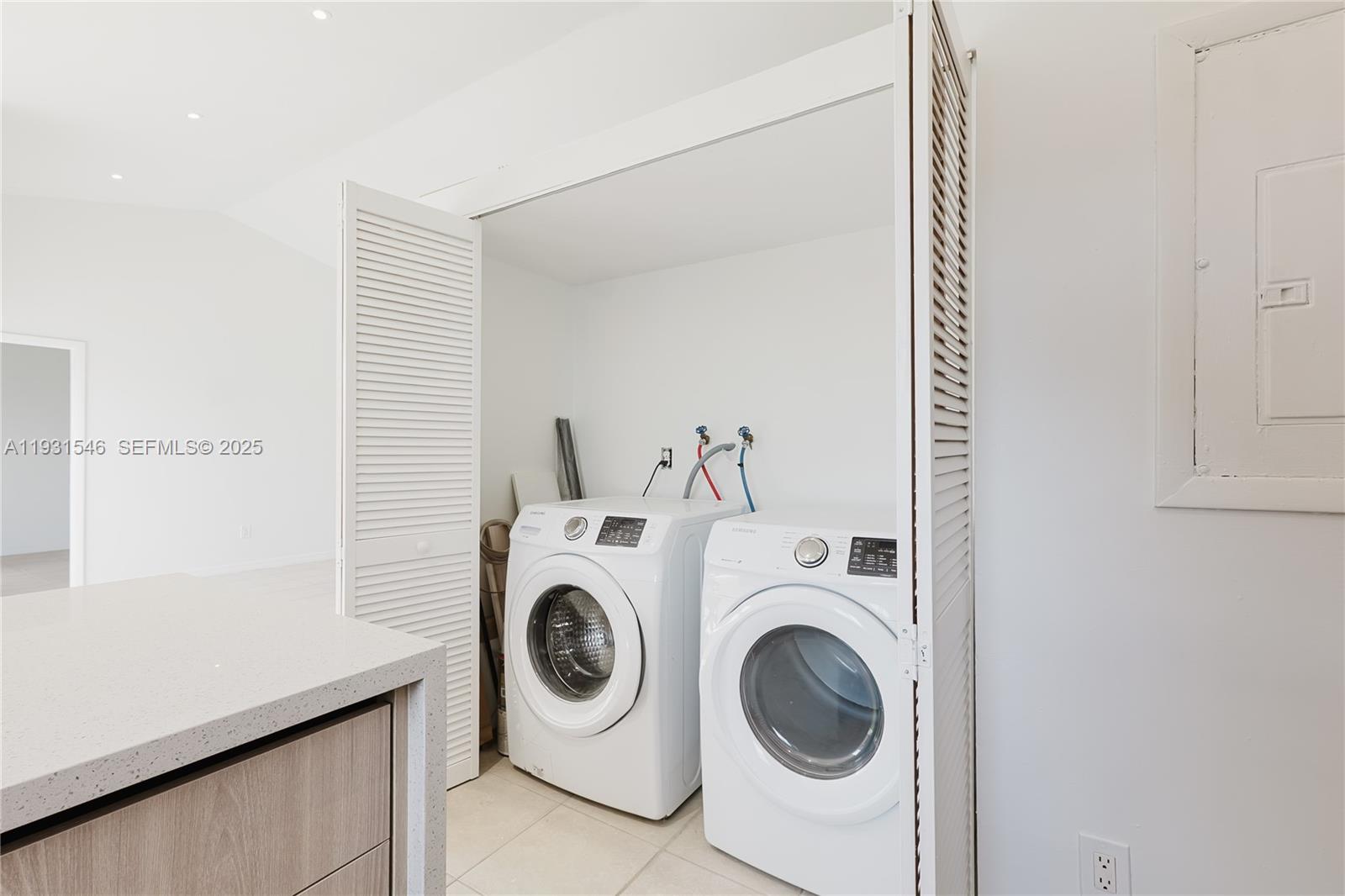 COUNTRY STAR SEC 1 - Residential