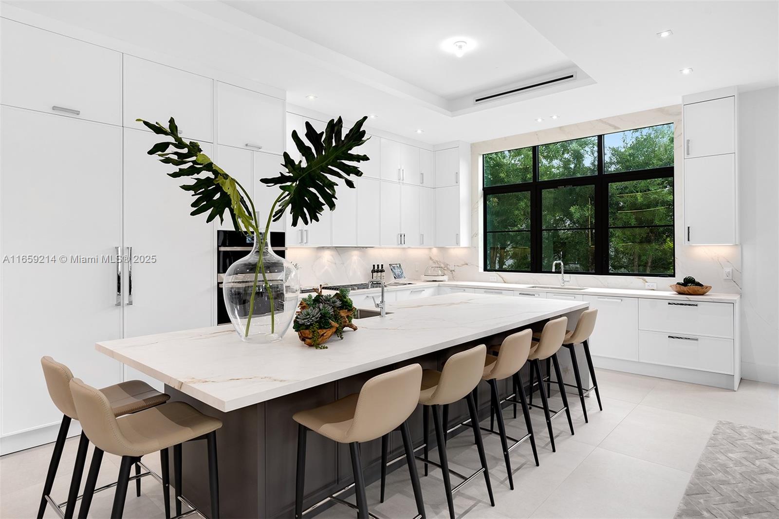 PALM MIAMI AMD - Residential