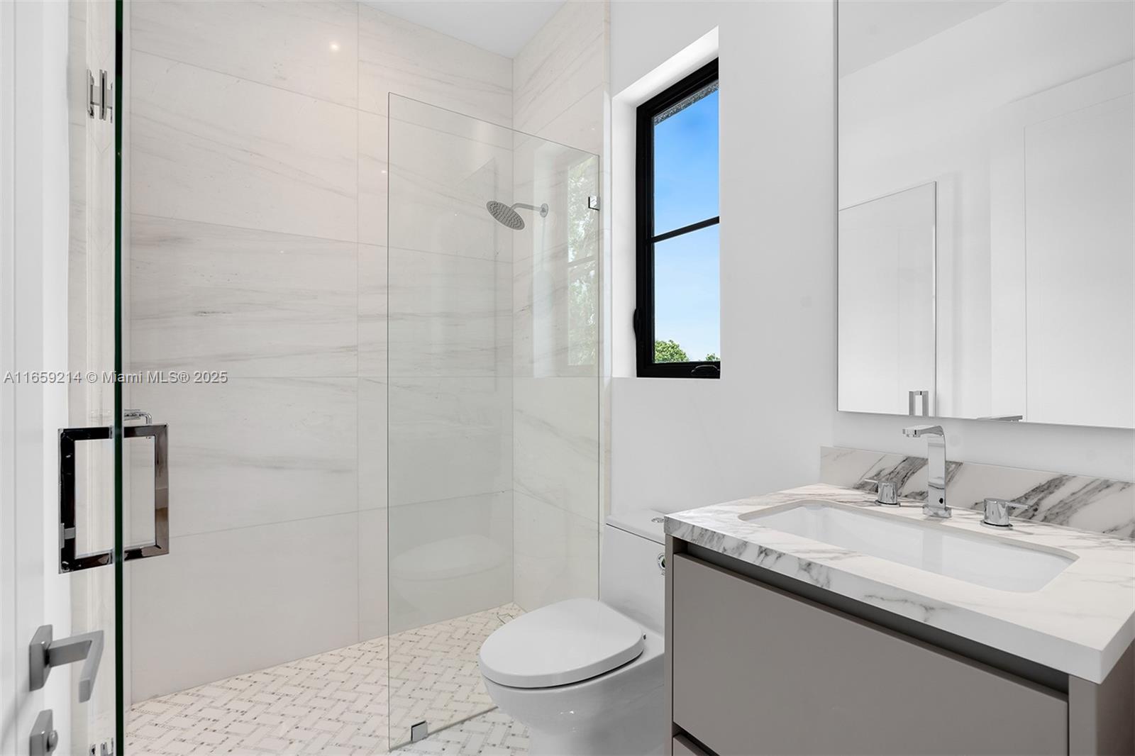 PALM MIAMI AMD - Residential