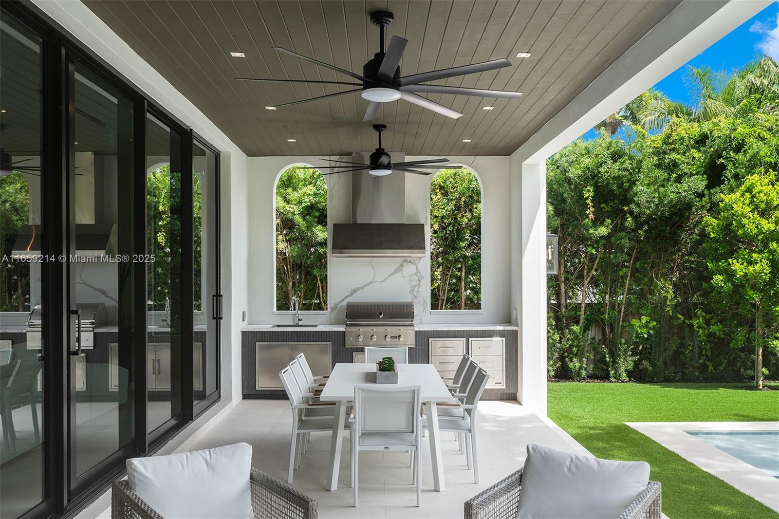 PALM MIAMI AMD - Residential