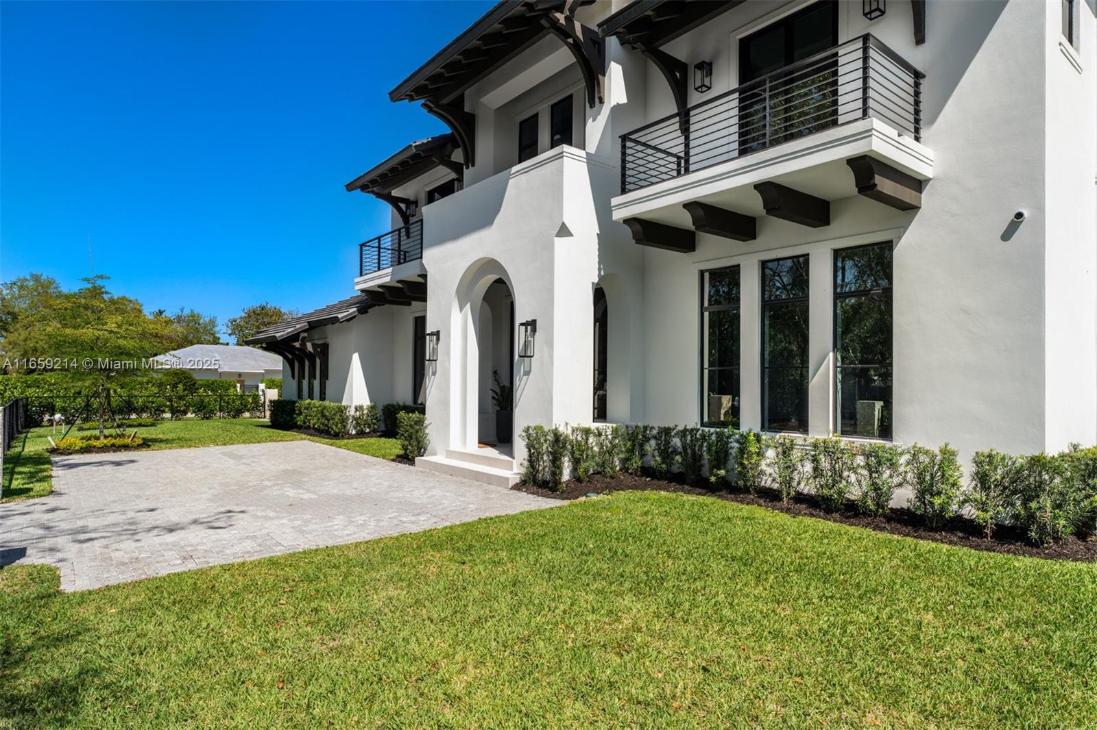 PALM MIAMI AMD - Residential