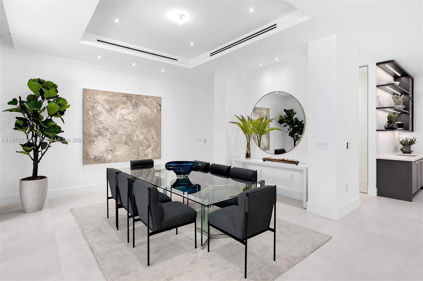 PALM MIAMI AMD - Residential