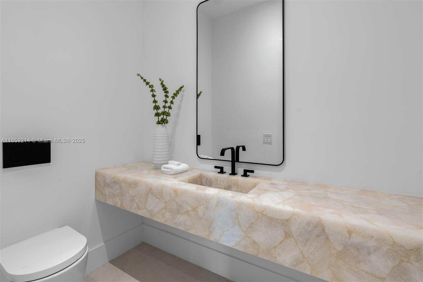 PALM MIAMI AMD - Residential
