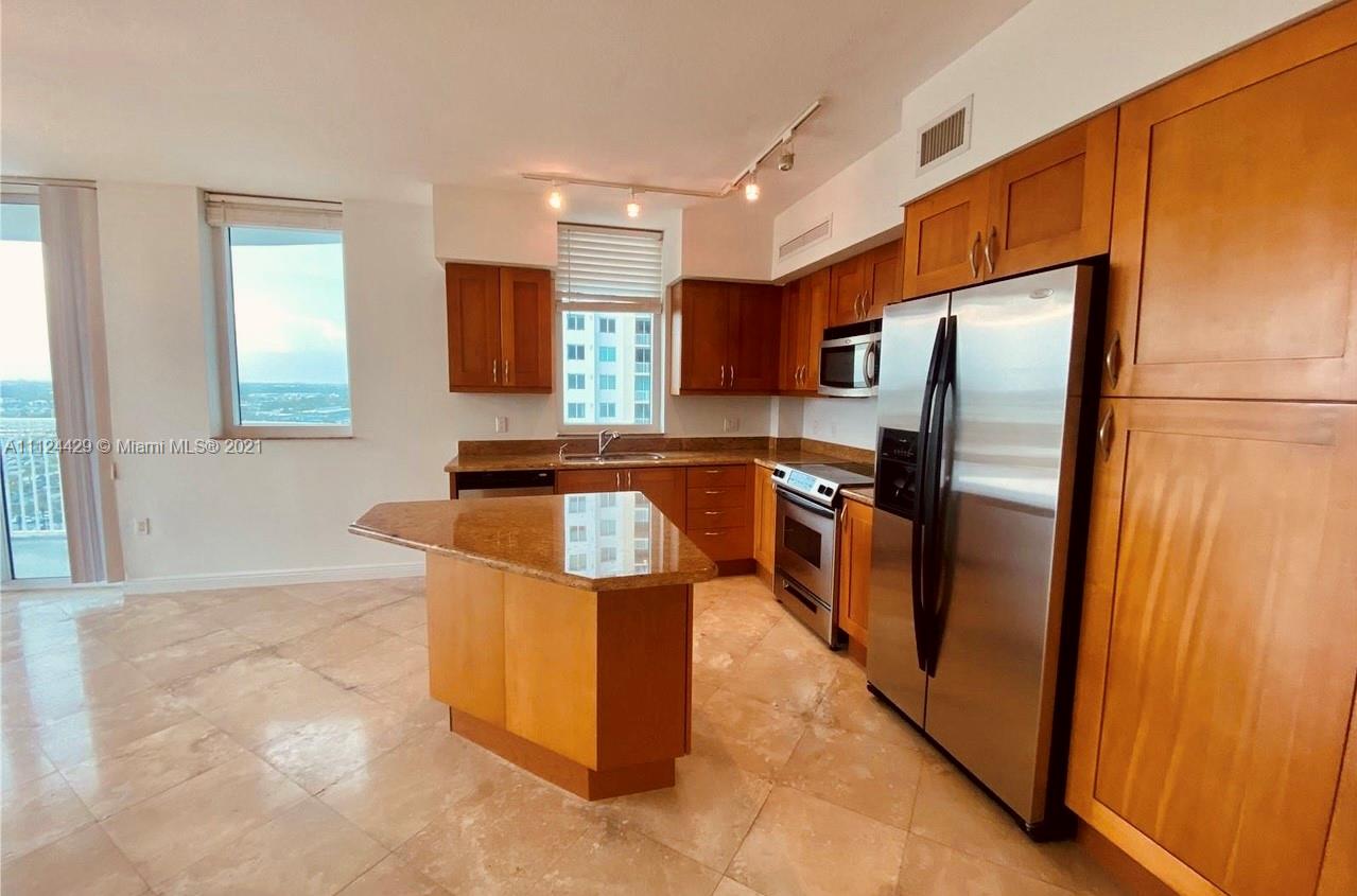 DUO COMDOMINIUM EAST - Residential Lease