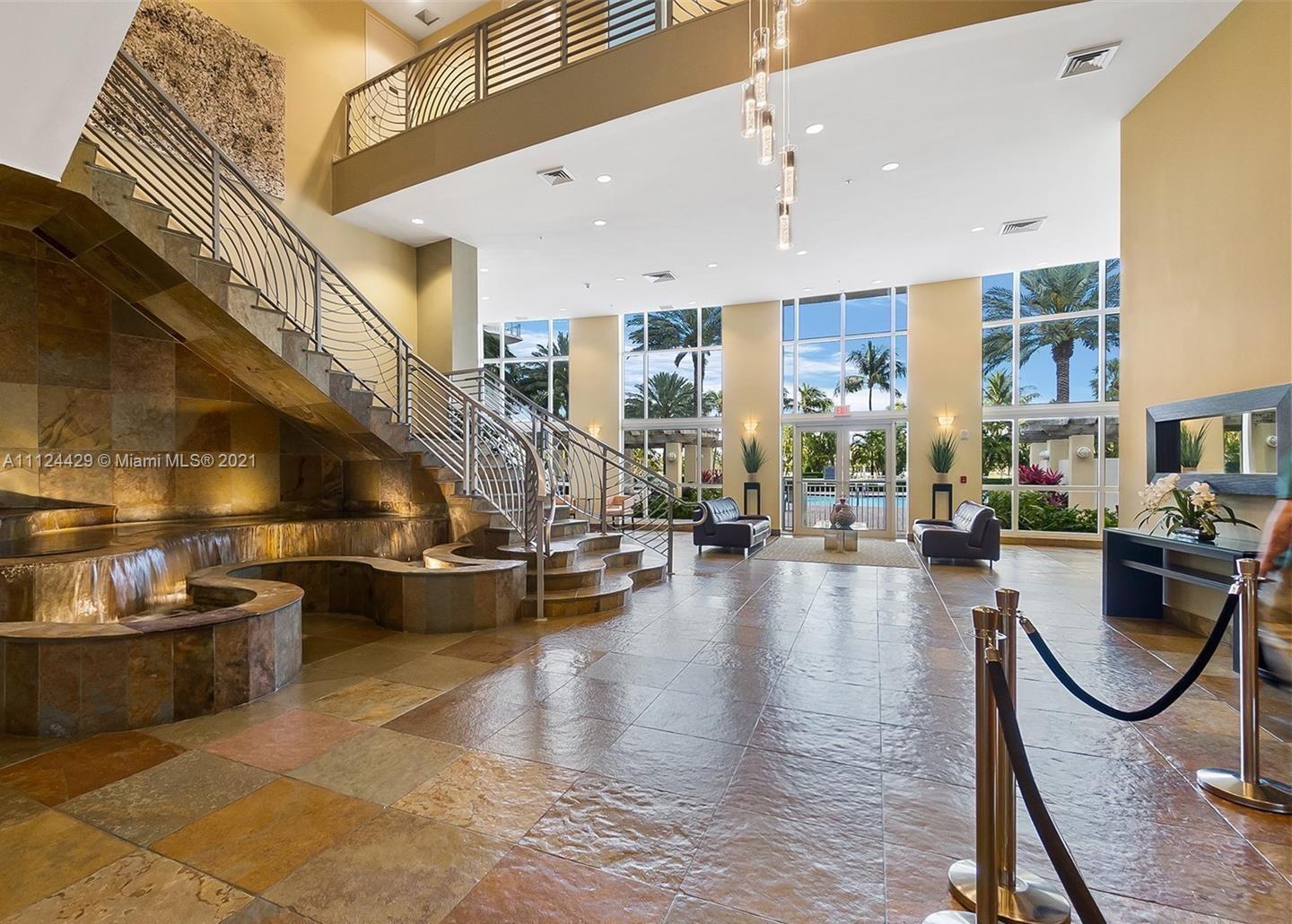 DUO COMDOMINIUM EAST - Residential Lease