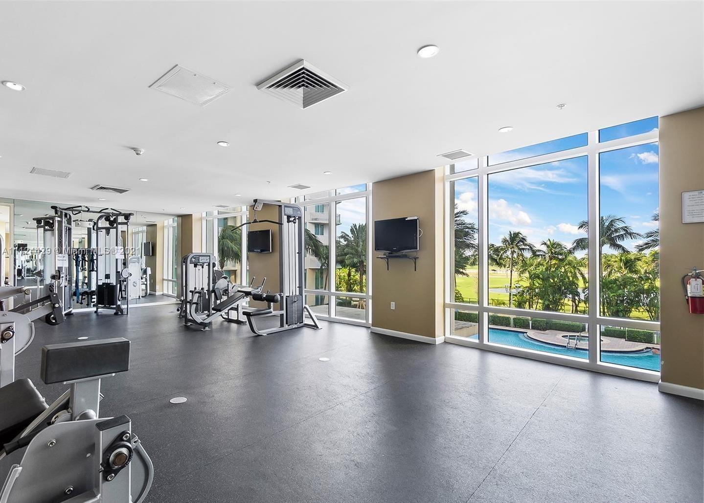 DUO COMDOMINIUM EAST - Residential Lease