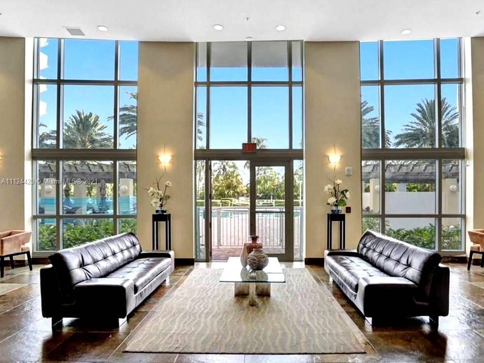 DUO COMDOMINIUM EAST - Residential Lease