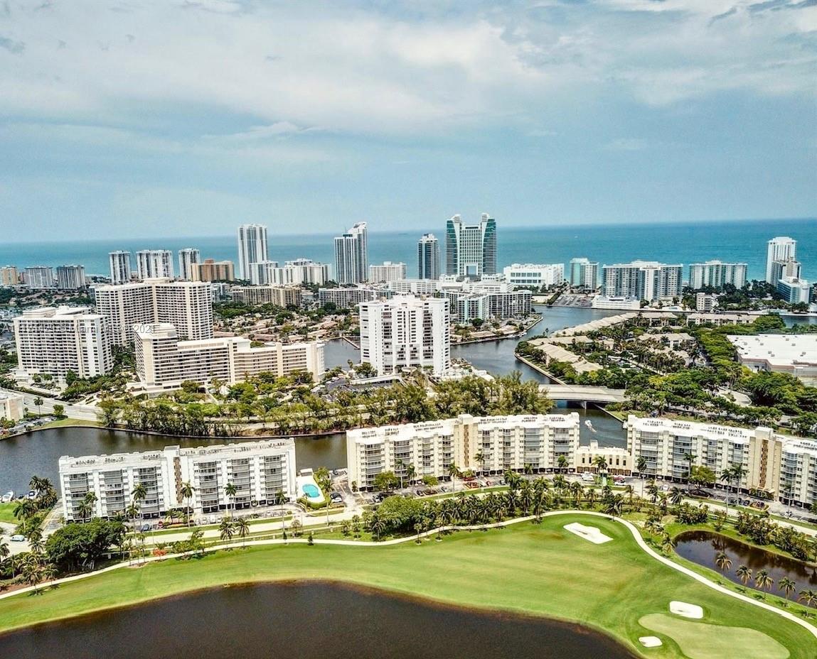 DUO COMDOMINIUM EAST - Residential Lease