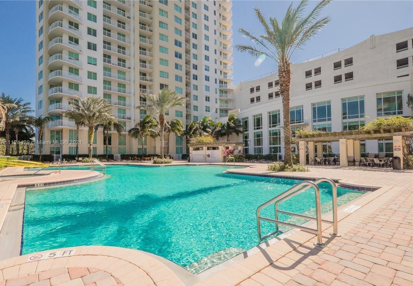 DUO COMDOMINIUM EAST - Residential Lease