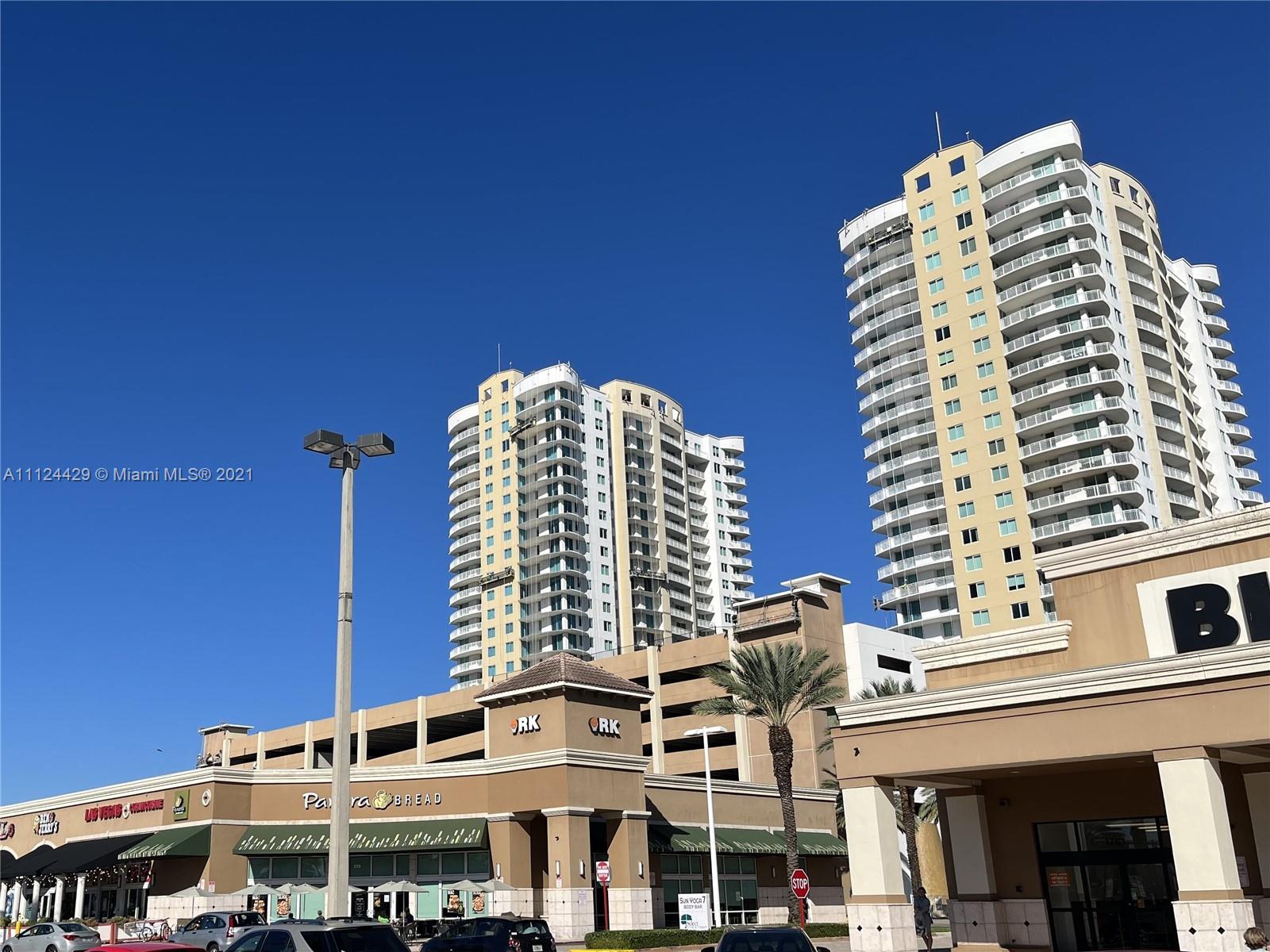 DUO COMDOMINIUM EAST - Residential Lease