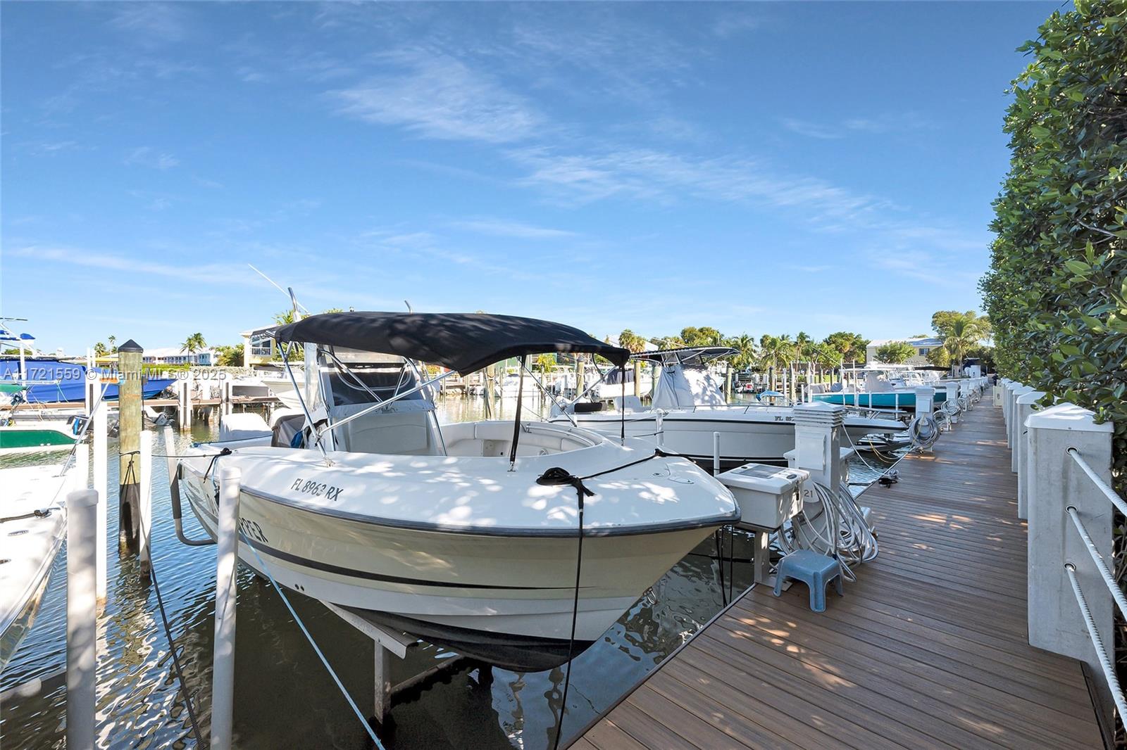 LANDINGS OF LARGO II - Residential