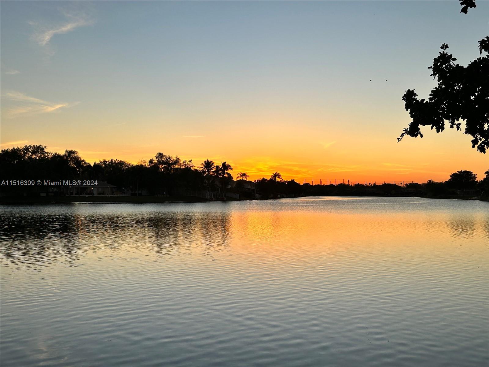 EVERGLADES SUGAR & LAND - Residential Lease