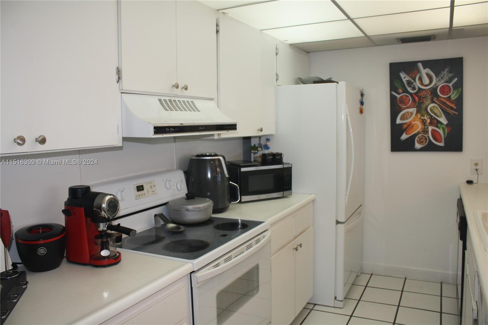 EVERGLADES SUGAR & LAND - Residential Lease