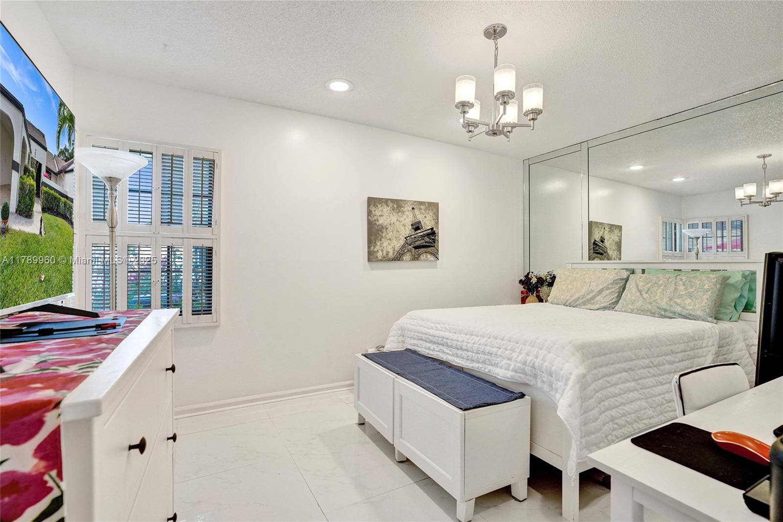 View photos, virtual tours, details... 5646 E Parkwalk Cir E 5646
