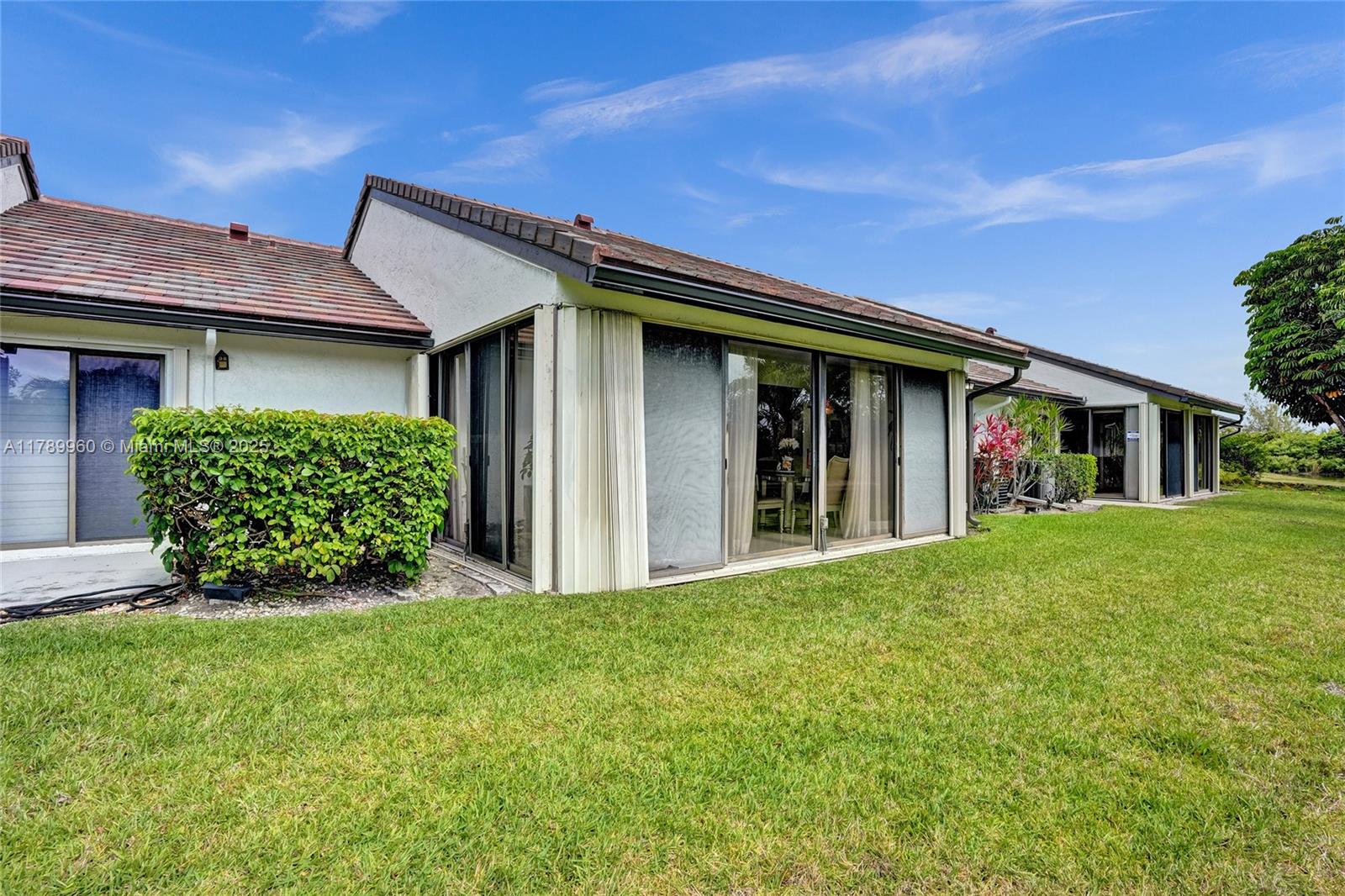 PARKWALK 1 - Residential Lease