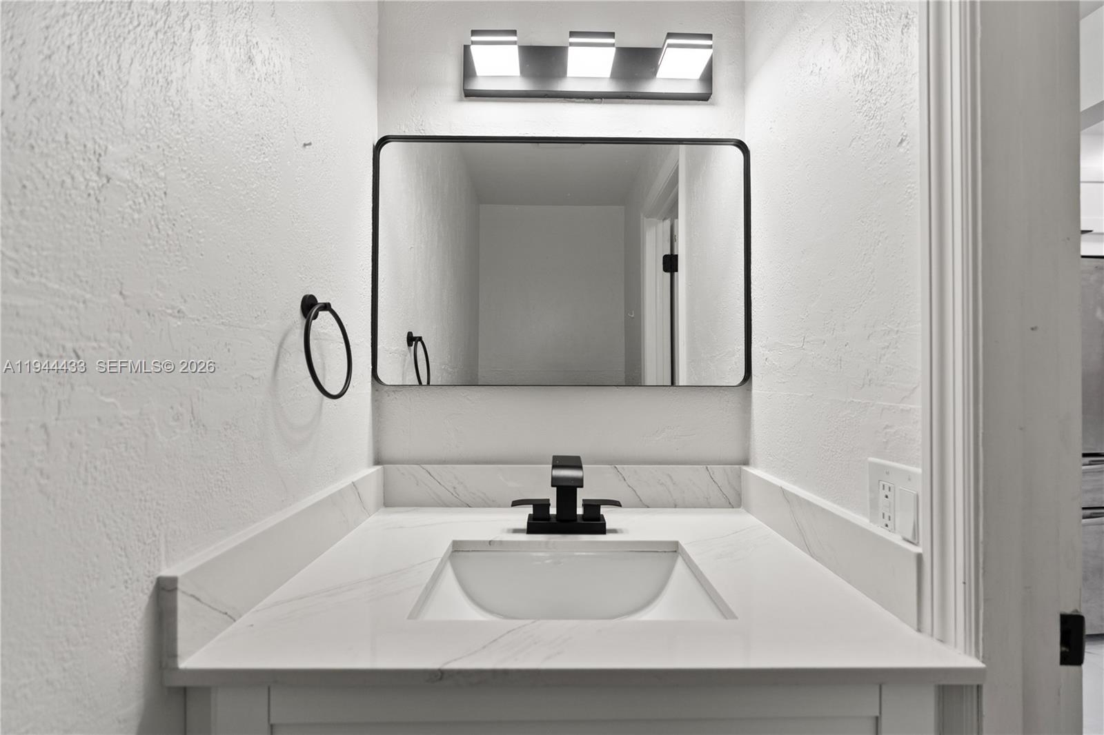 WESTVIEW CONDOMINIUM NO E - Residential