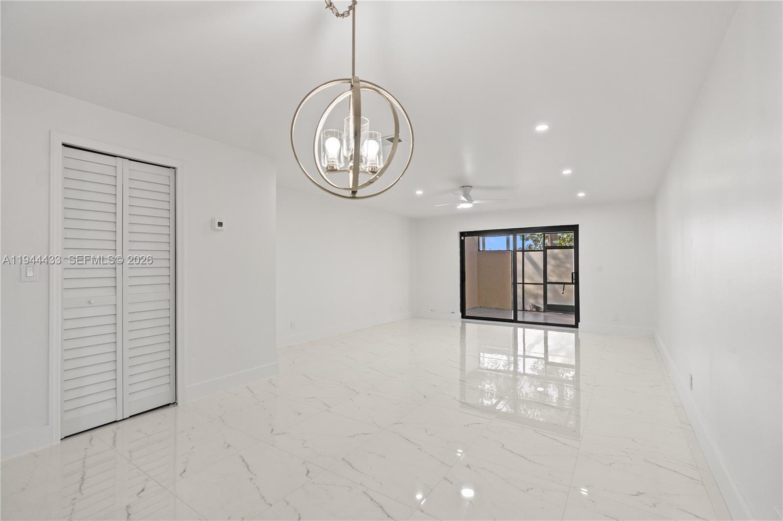 WESTVIEW CONDOMINIUM NO E - Residential