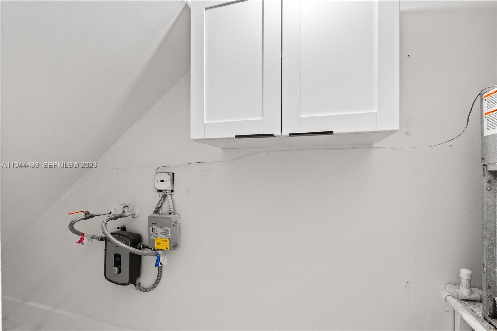 WESTVIEW CONDOMINIUM NO E - Residential