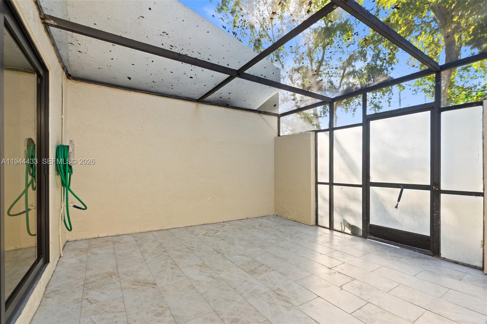 WESTVIEW CONDOMINIUM NO E - Residential