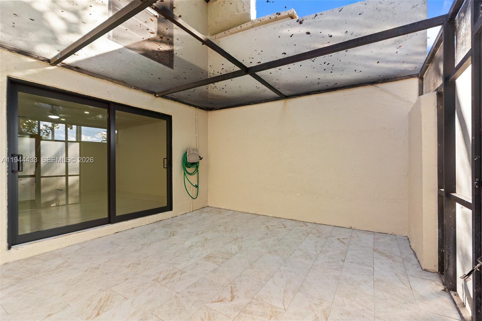 WESTVIEW CONDOMINIUM NO E - Residential