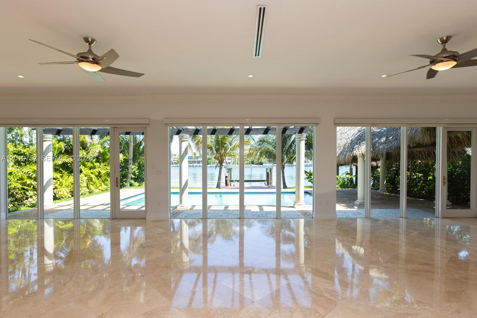 425 N Shore Dr