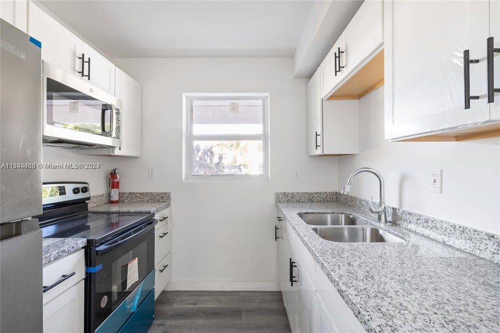 Photo of 1571 SE 23rd Ave #3, Pompano Beach, FL 33062 (MLS # A11644486)