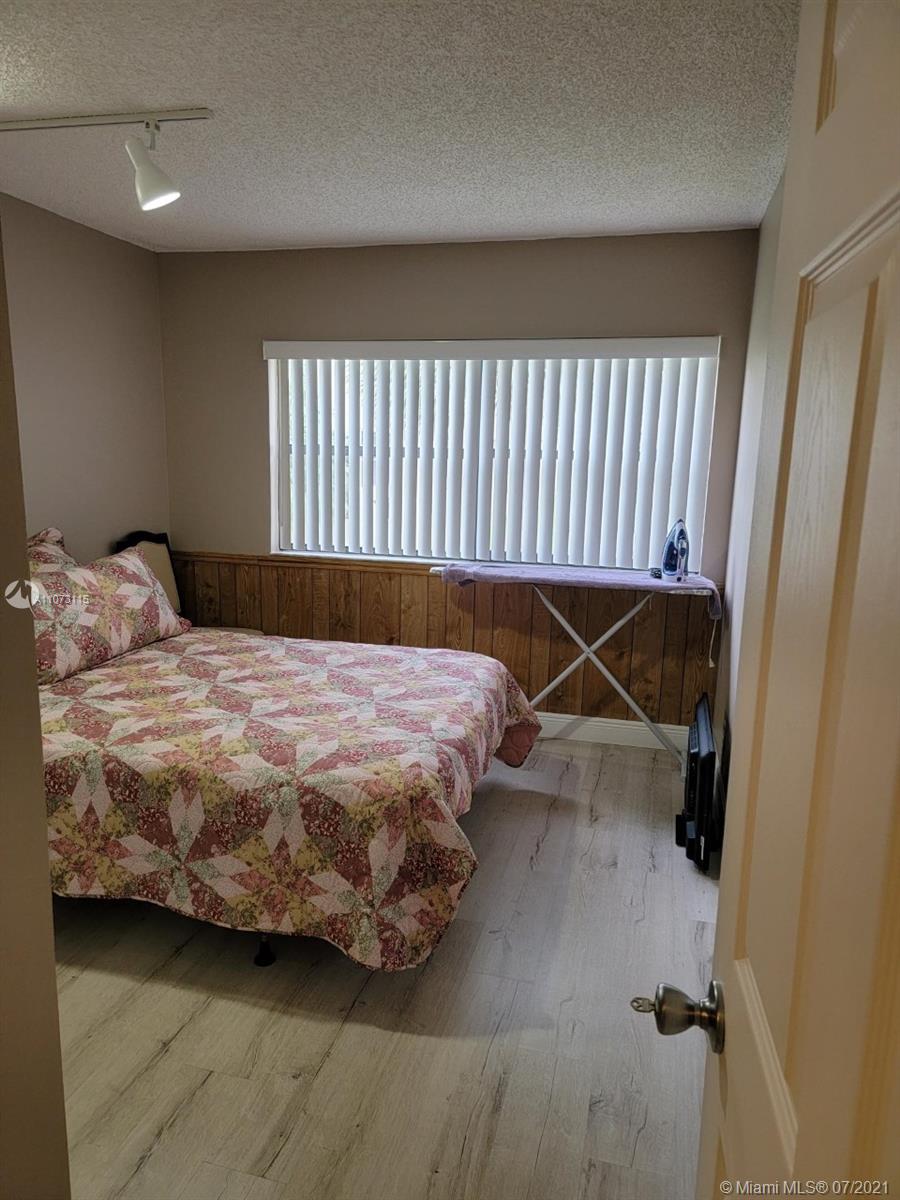 RACQUET CLUB 8 AT BONAVEN - Residential Lease