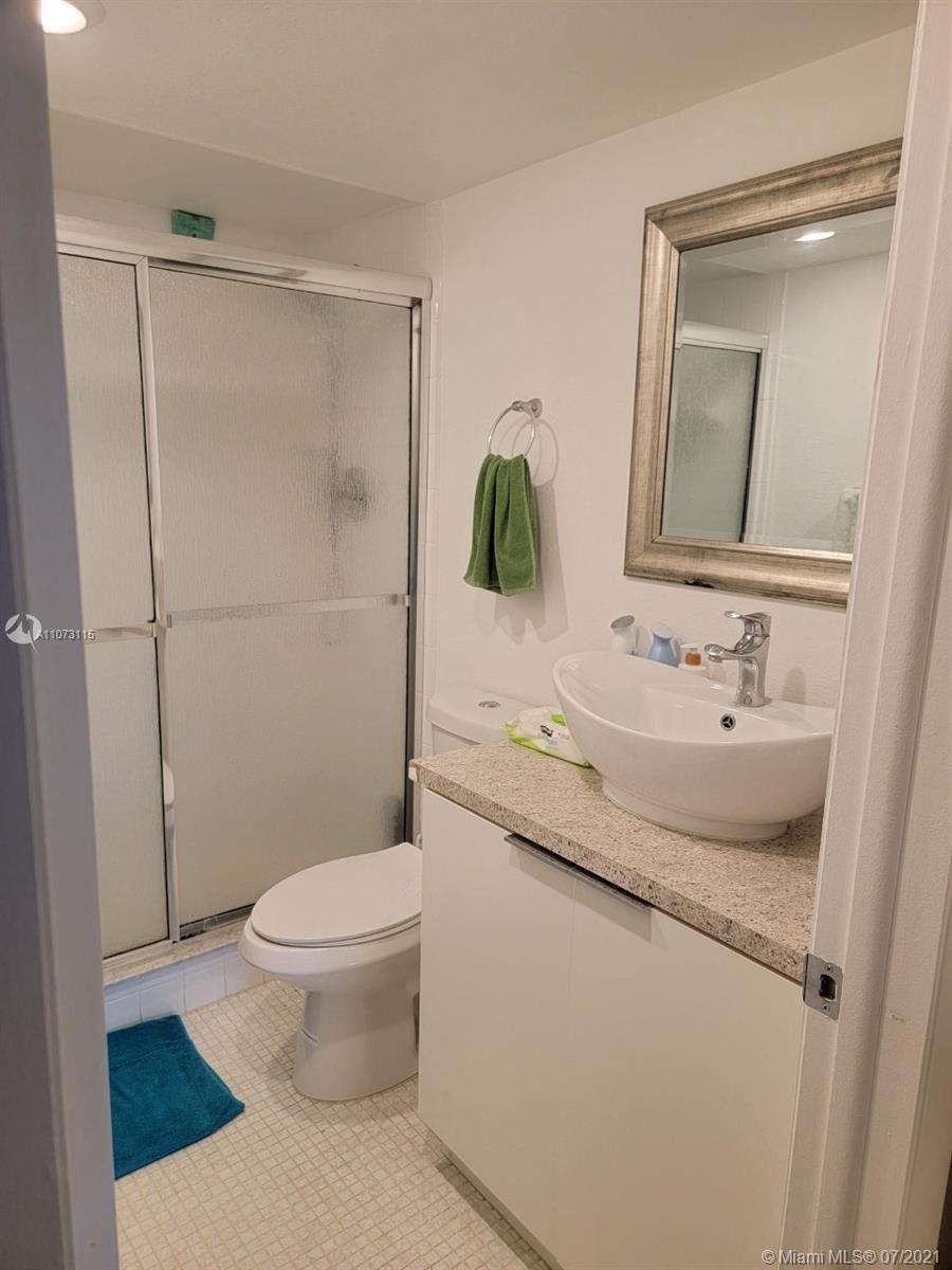 RACQUET CLUB 8 AT BONAVEN - Residential Lease