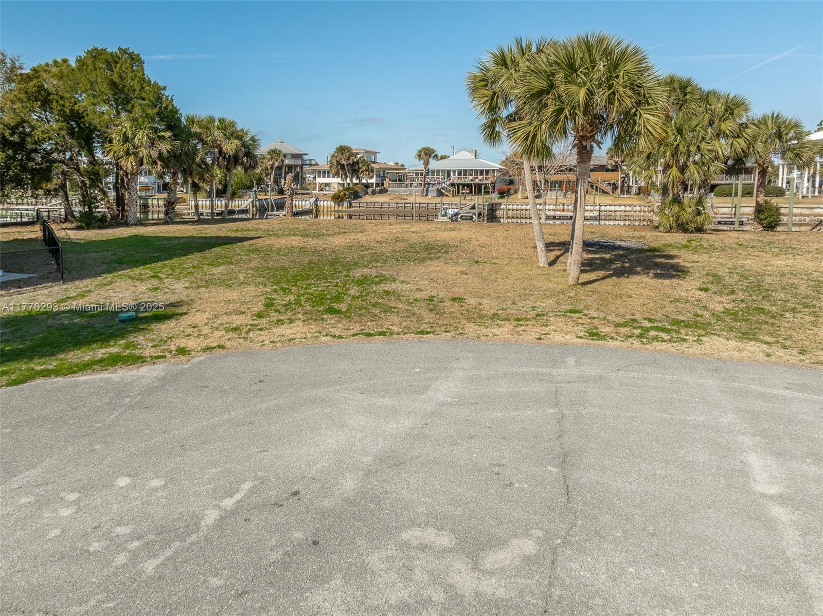 Shell Point Beach - Land