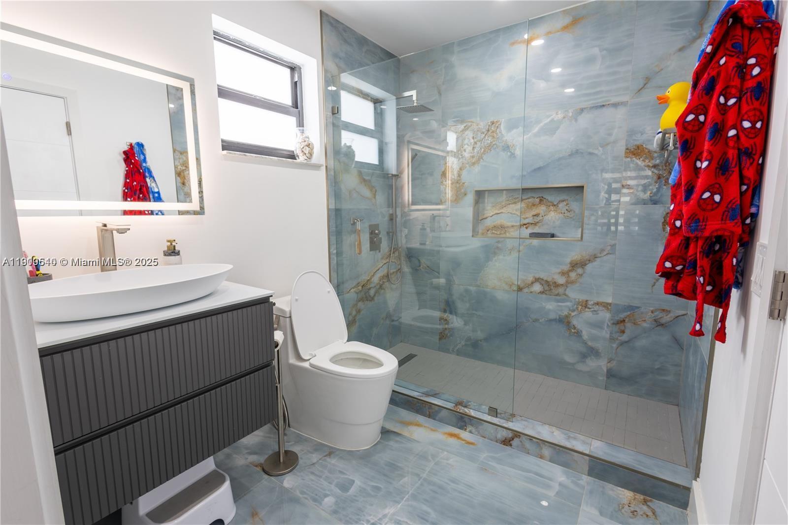 AMEND PLAT OF REDAVO ESTA - Residential Lease