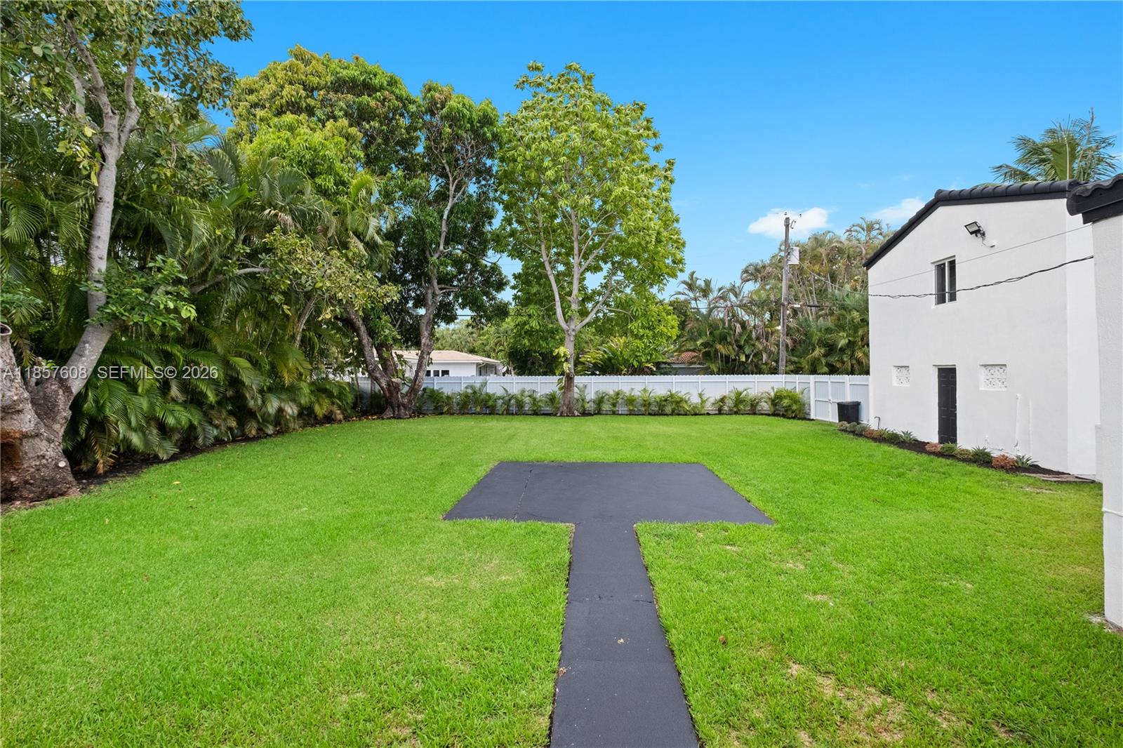 MIAMI SHORES SEC 1 AMD - Residential