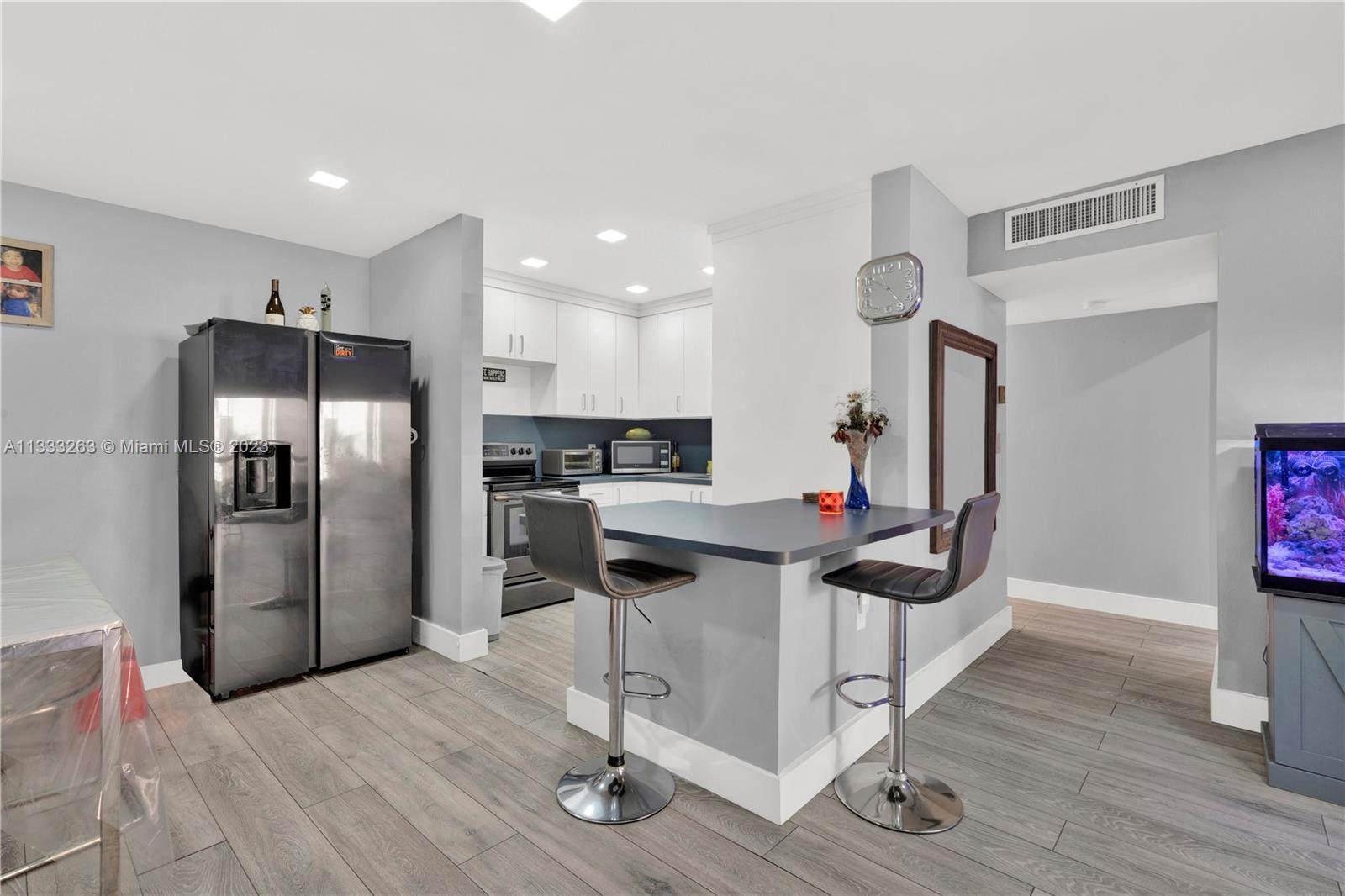 KINGS CREEK WEST CONDO - Residential