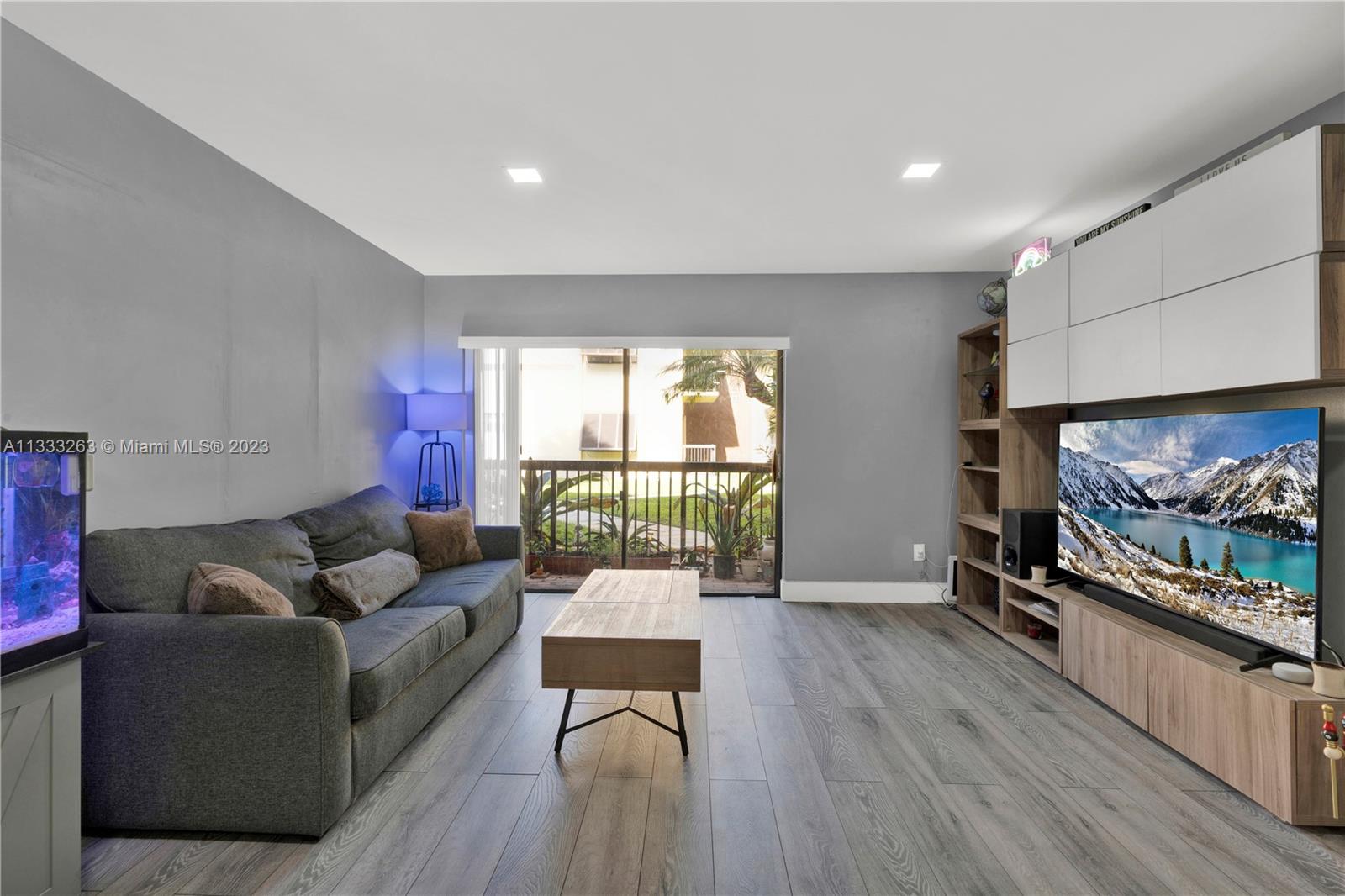 KINGS CREEK WEST CONDO - Residential