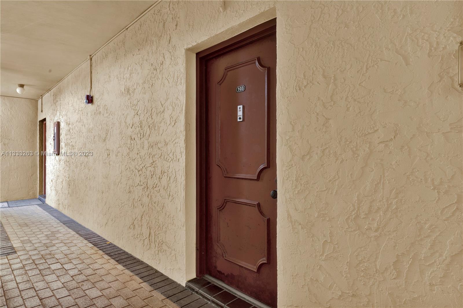 KINGS CREEK WEST CONDO - Residential