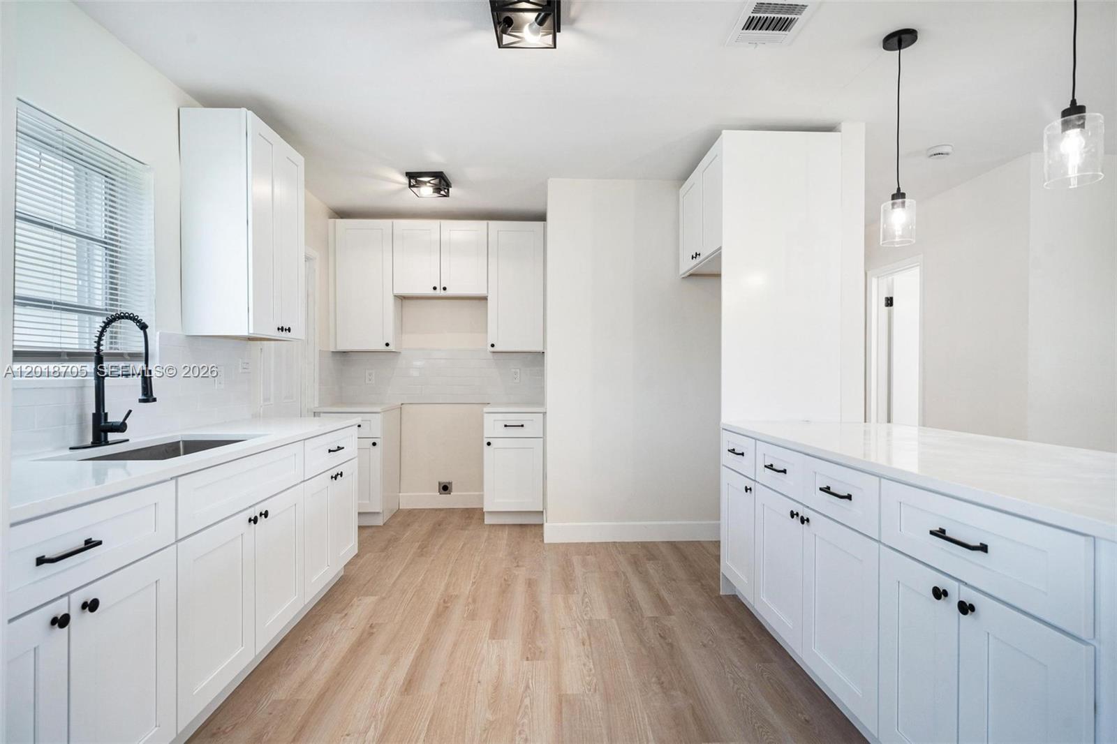 1ST ADDN TO GOLDEN HIGHLA - Residential