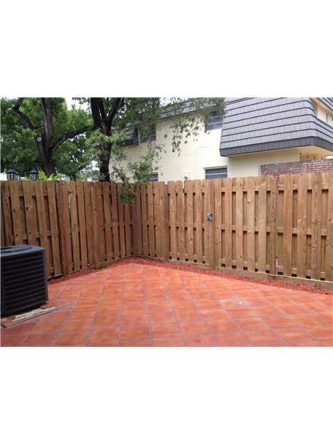 KENDALE LAKES TOWNHOUSE C - Residential Lease