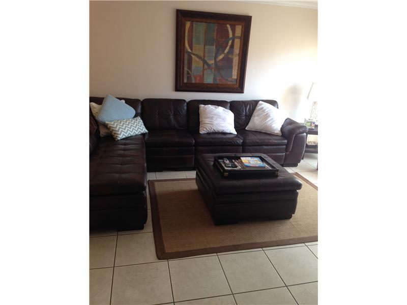 KENDALE LAKES TOWNHOUSE C - Residential Lease