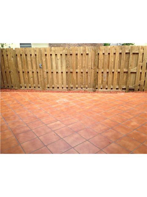 KENDALE LAKES TOWNHOUSE C - Residential Lease