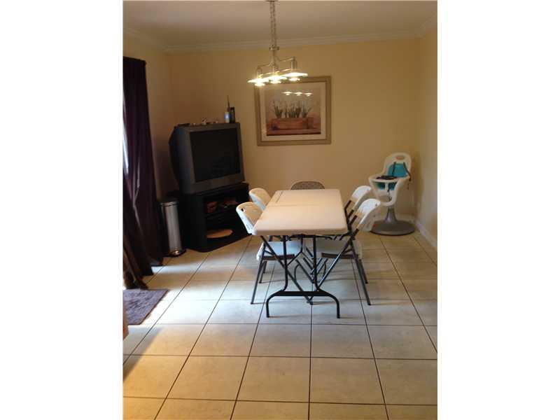 KENDALE LAKES TOWNHOUSE C - Residential Lease