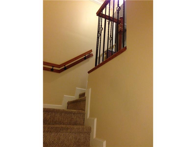 KENDALE LAKES TOWNHOUSE C - Residential Lease