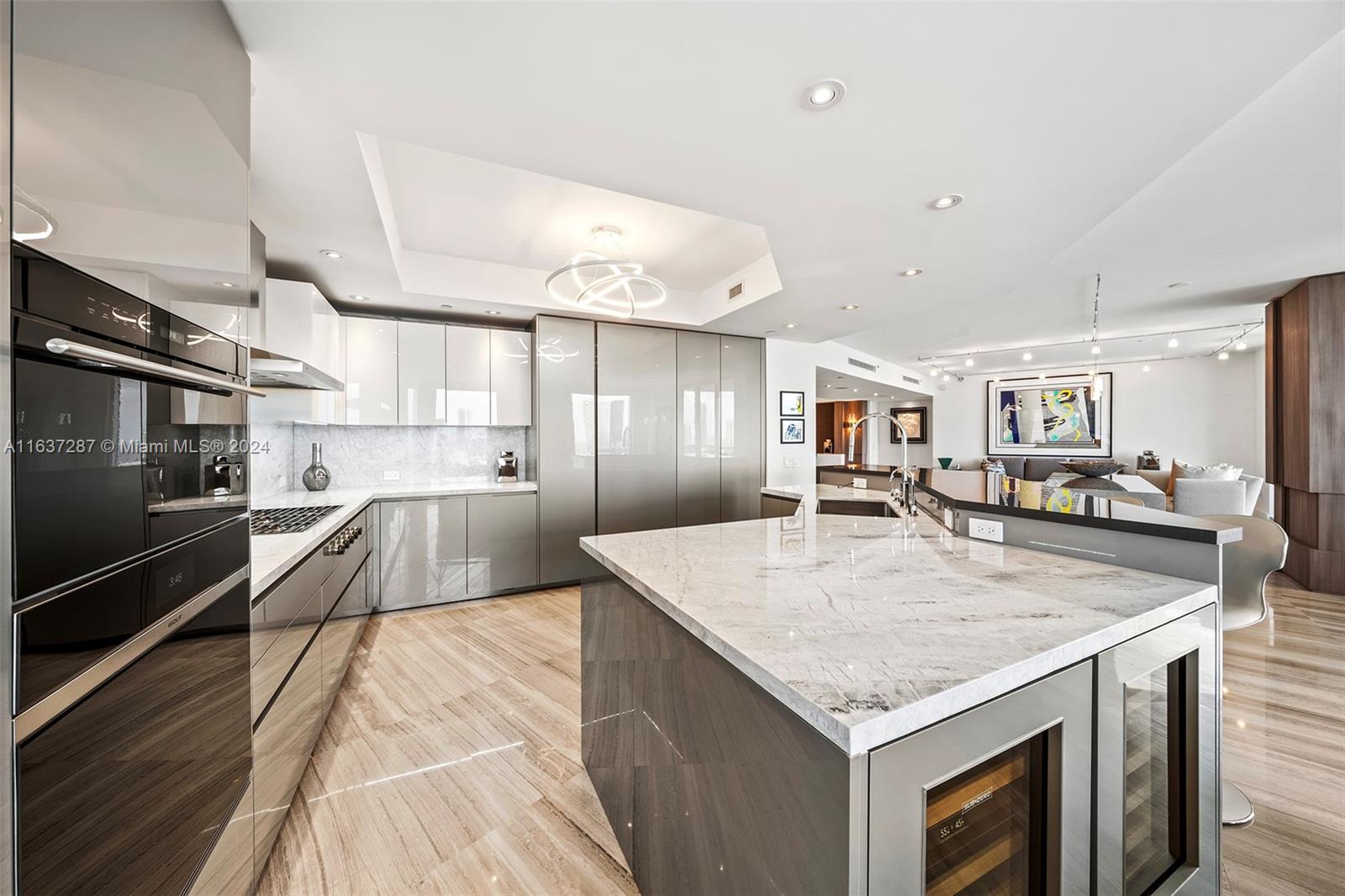 BELLAMARE @ WILLIAMS ISLA - Residential