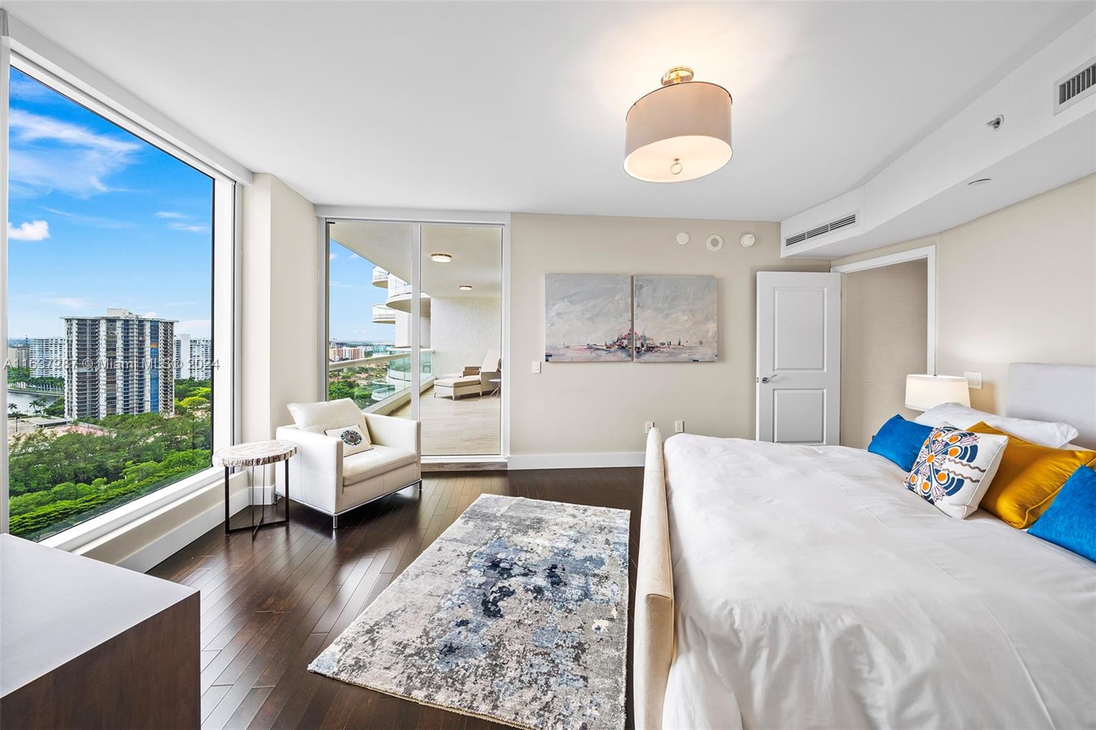 BELLAMARE @ WILLIAMS ISLA - Residential