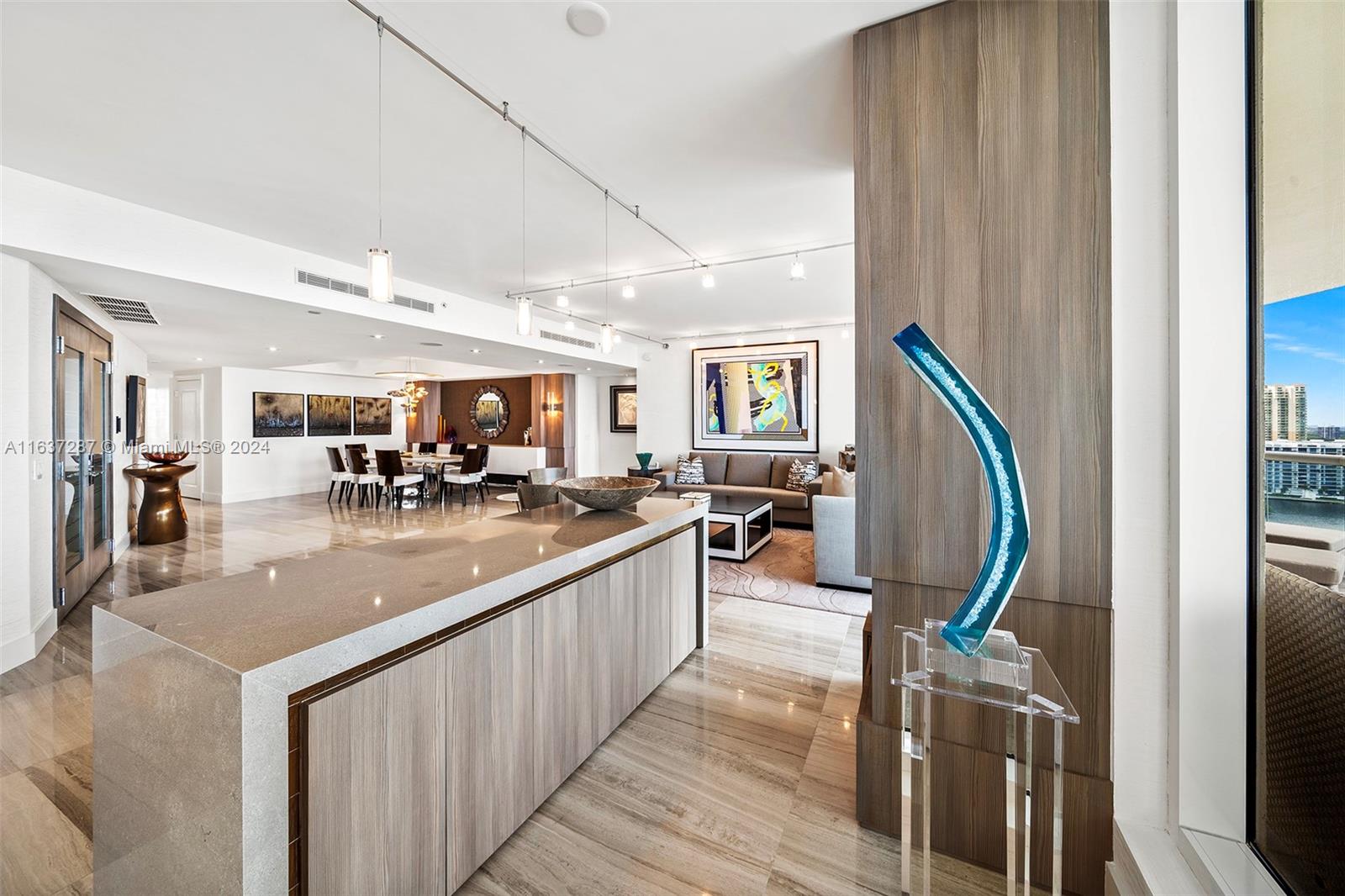 BELLAMARE @ WILLIAMS ISLA - Residential