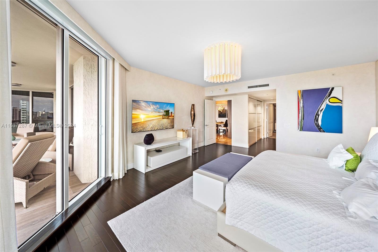 BELLAMARE @ WILLIAMS ISLA - Residential