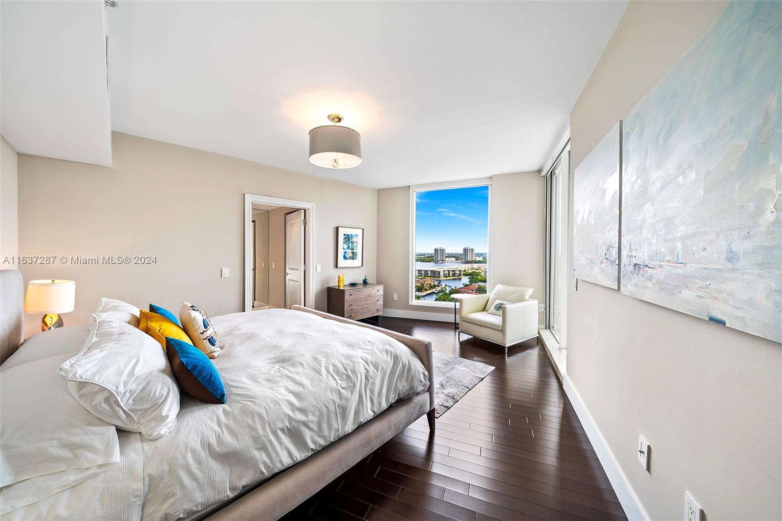 BELLAMARE @ WILLIAMS ISLA - Residential