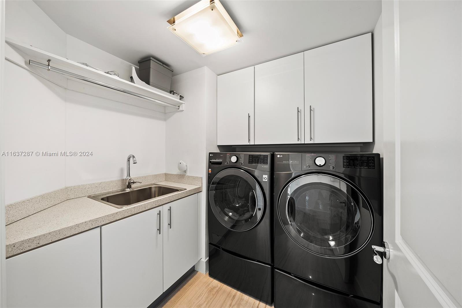 BELLAMARE @ WILLIAMS ISLA - Residential