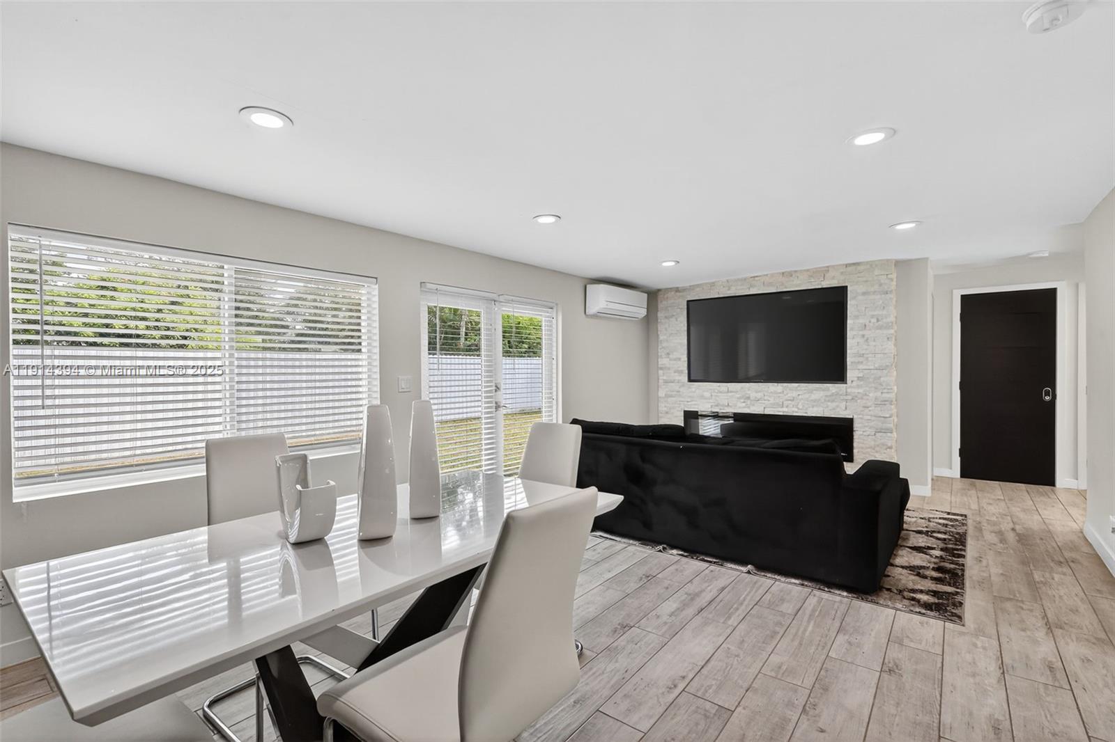 NICHOLS HEIGHTS - Residential