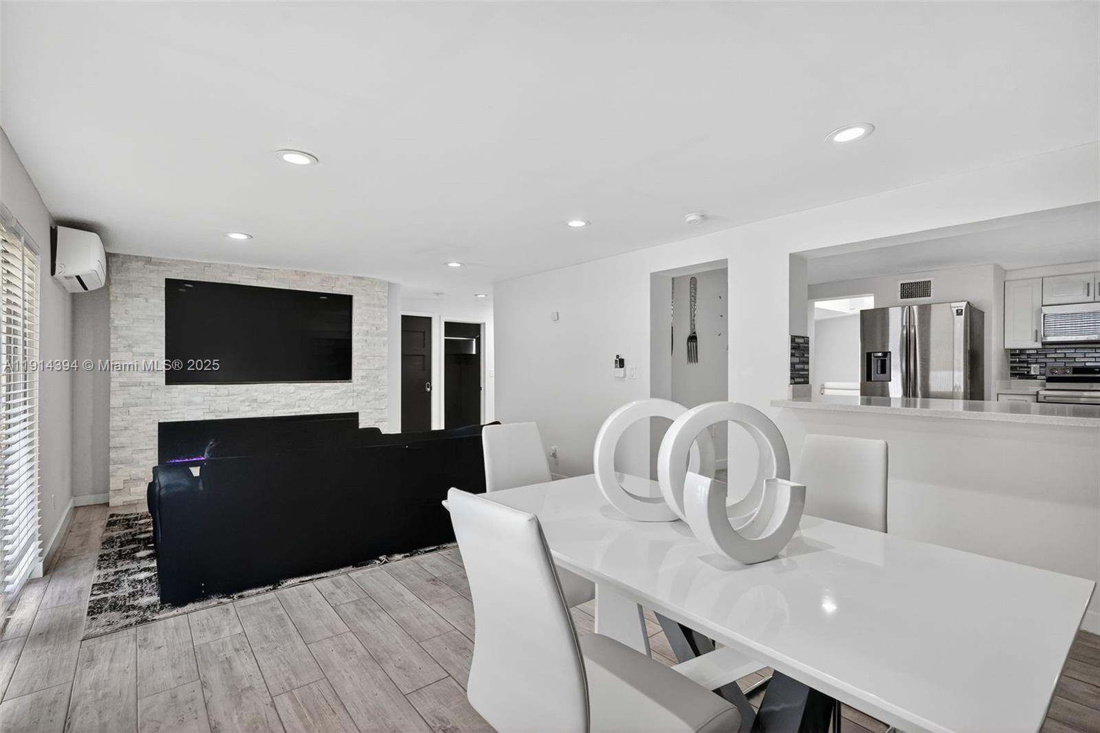 NICHOLS HEIGHTS - Residential