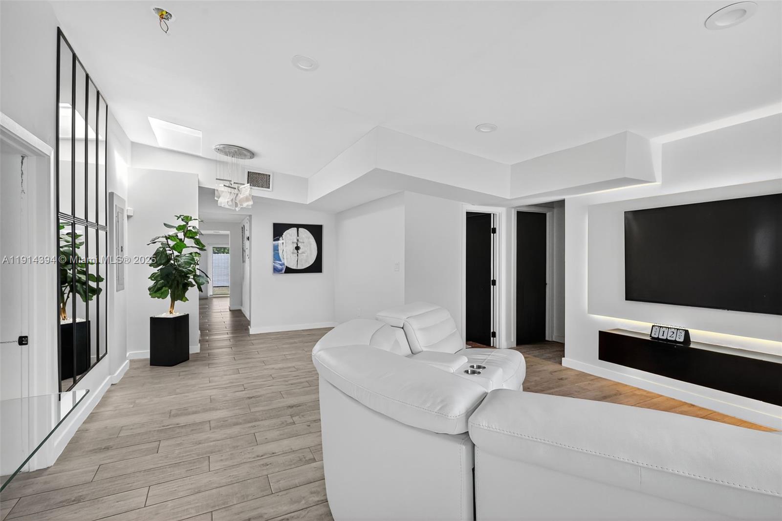 NICHOLS HEIGHTS - Residential